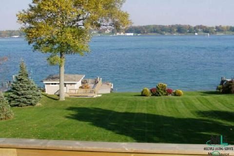 1363 North River Road St. Clair, MI 48079 - Photo 2 of 9 845083-1.JPG