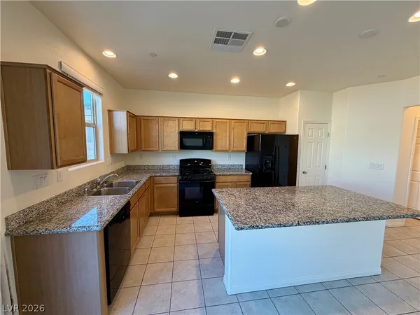 $2,183 | 351 Andy Wheeler Drive, Henderson, NV 89011
