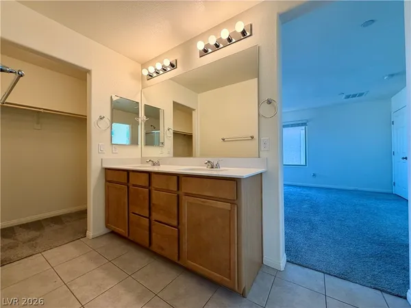 $2,183 | 351 Andy Wheeler Drive, Henderson, NV 89011