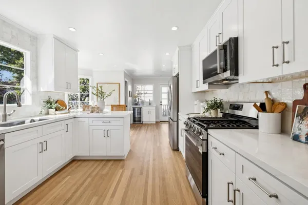 $2,395,000 | 22 De Sabla Road, San Mateo, CA 94402