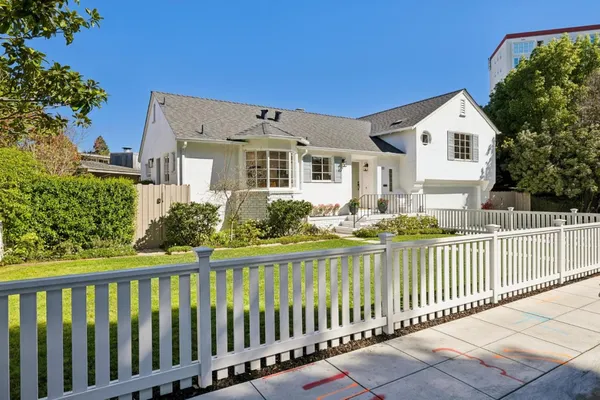$2,395,000 | 22 De Sabla Road, San Mateo, CA 94402