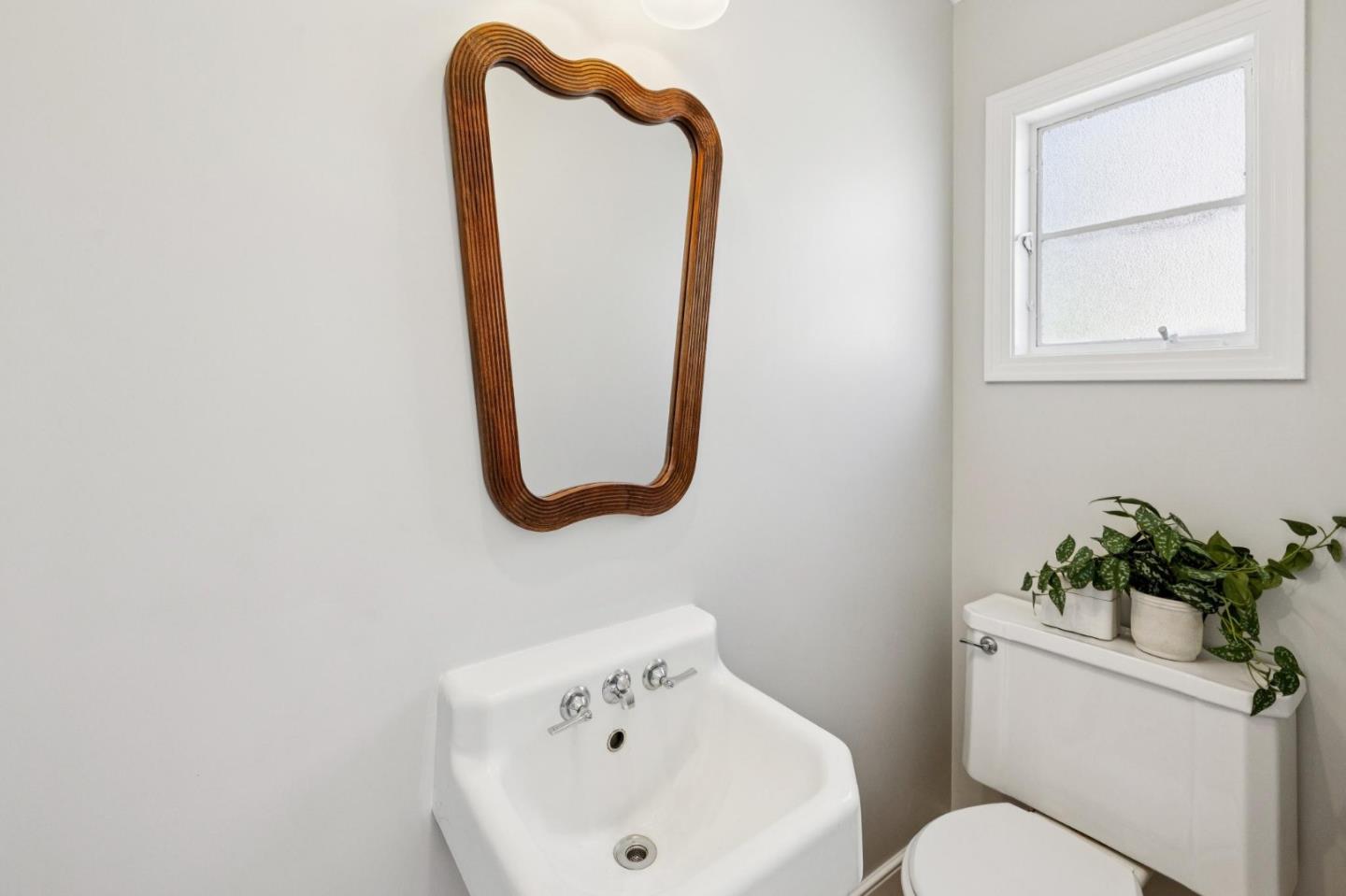 22 De Sabla Road San Mateo, CA 94402 - Photo 26 of 89