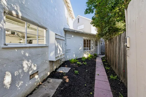 $2,395,000 | 22 De Sabla Road, San Mateo, CA 94402