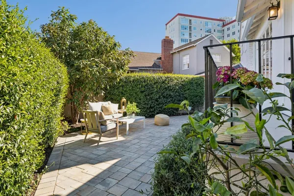 $2,395,000 | 22 De Sabla Road, San Mateo, CA 94402