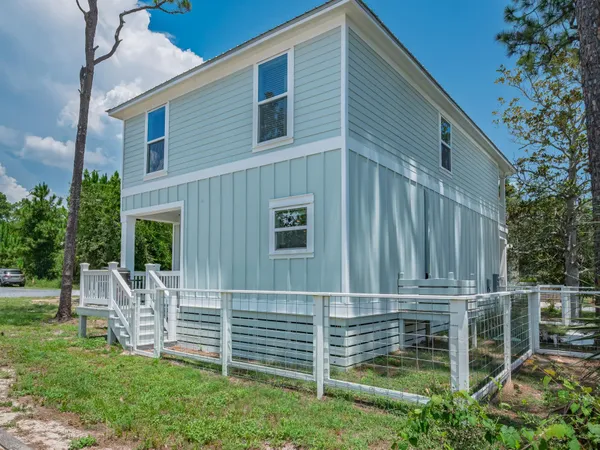 $699,000 | 300 Gull Wing Way Street, Sopchoppy, FL 32358