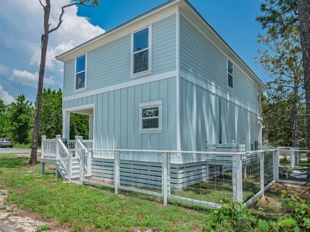 $699,000 | 300 Gull Wing Way Street, Sopchoppy, FL 32358