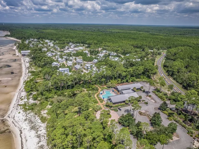 $699,000 | 300 Gull Wing Way Street, Sopchoppy, FL 32358