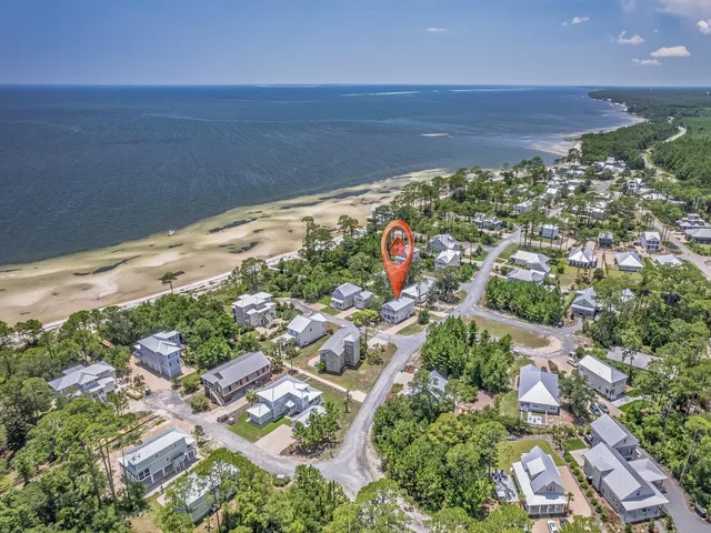 $699,000 | 300 Gull Wing Way Street, Sopchoppy, FL 32358