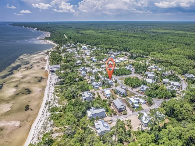 $699,000 | 300 Gull Wing Way Street, Sopchoppy, FL 32358