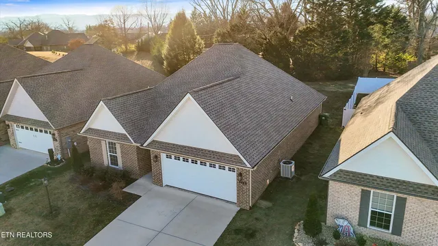 $479,900 | 258 Nathan Hills Drive, Maryville, TN 37801