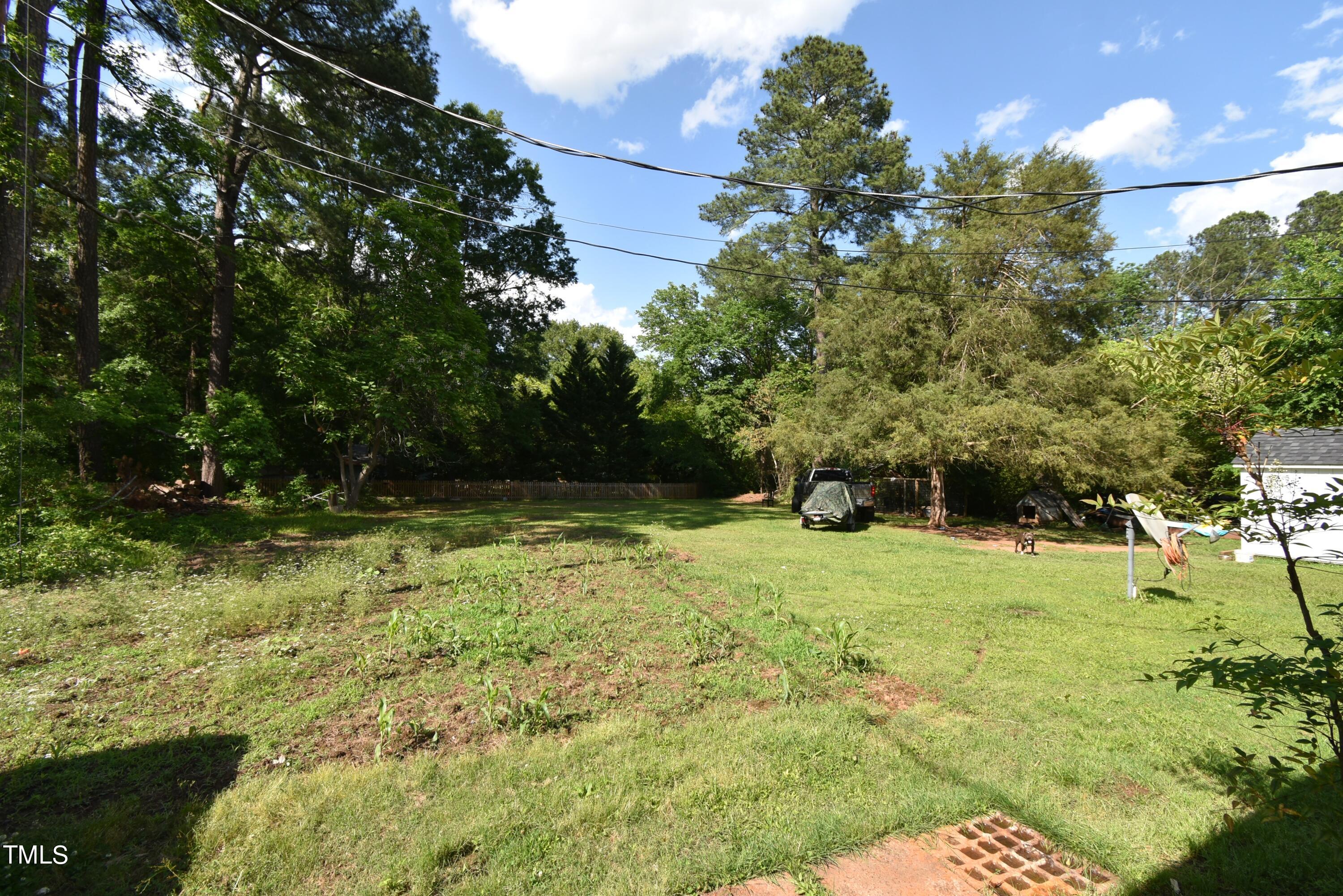 900 Post Avenue Durham, NC 27703 - Photo 7 of 7 a backyard of a house