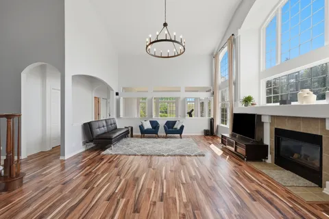 $624,500 | 18936 West Woodale Trail, Lake Villa, IL 60046