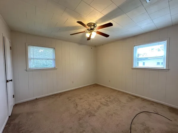 $1,400 | 8101 4th Street, Laurel Hill, FL 32567