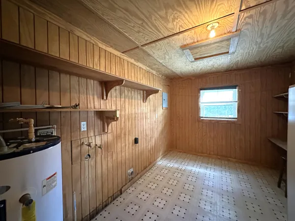 $1,400 | 8101 4th Street, Laurel Hill, FL 32567