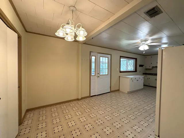 $1,450 | 8101 4th Street, Laurel Hill, FL 32567