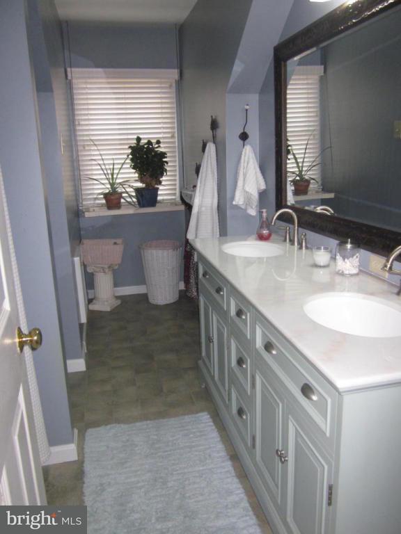 727 1/2 Owl Hill Road Lititz, PA 17543 - Photo 11 of 27