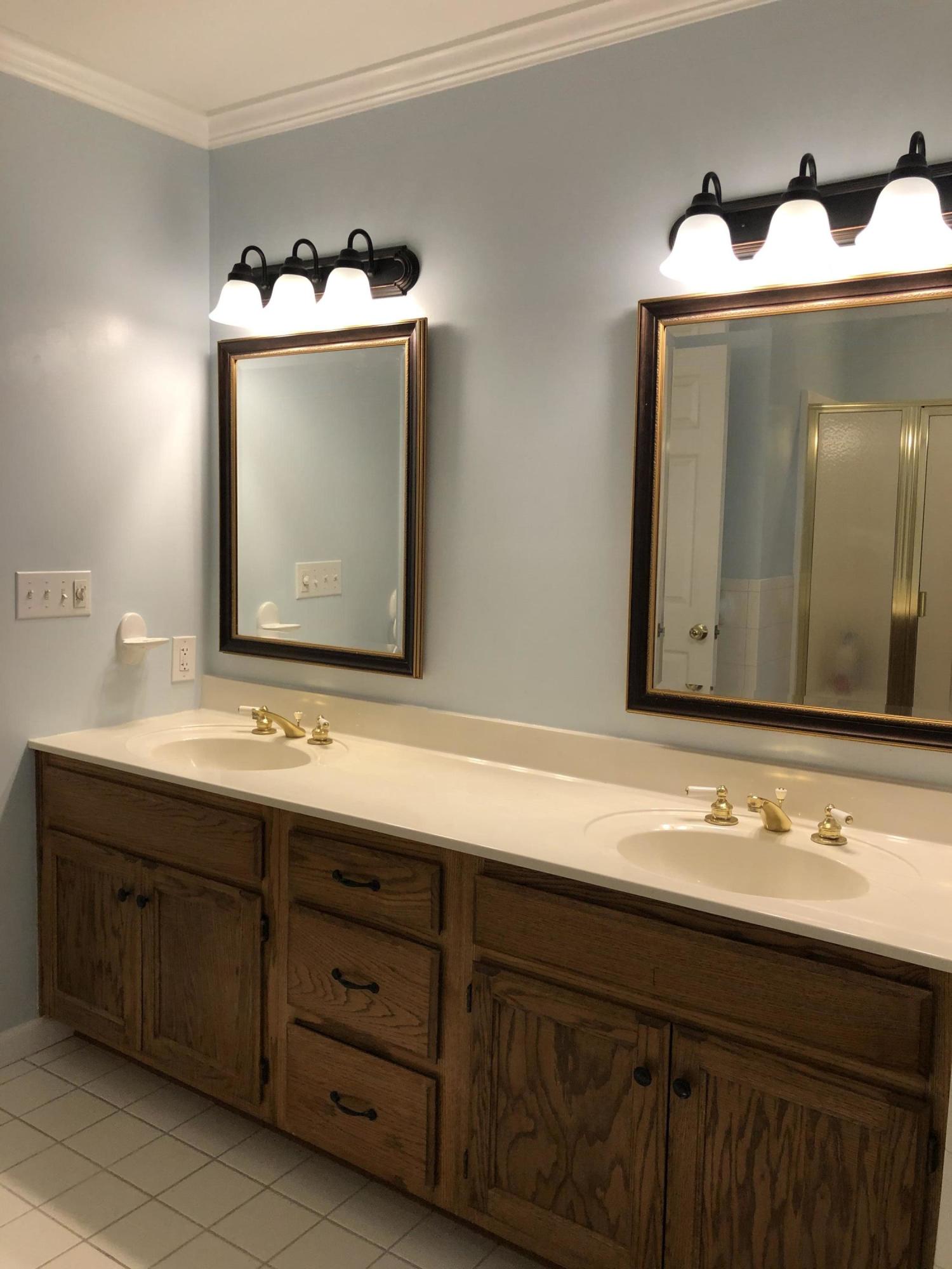 104 Weldon Lane Oak Ridge, TN 37830 - Photo 14 of 30 Master Bath