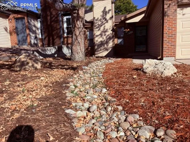 $395,000 | 6335 Gunshot Pass Drive, Colorado Springs, CO 80917