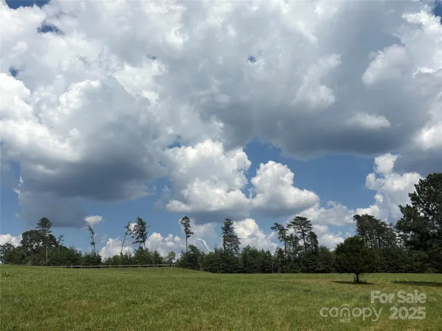 $929,000 | 1896 East Green Creek Drive, Tryon, NC 28782