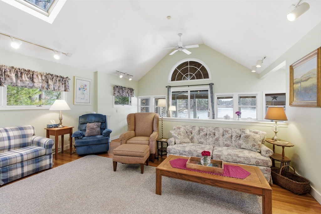 113 Hunter Avenue Hudson, MA 01749 - Photo 16 of 42