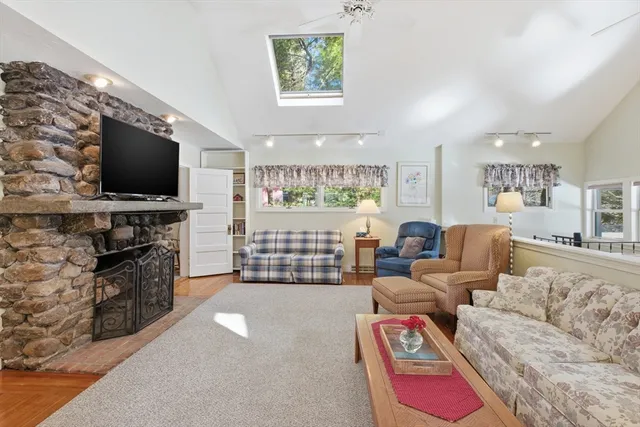 $639,900 | 113 Hunter Avenue, Hudson, MA 01749