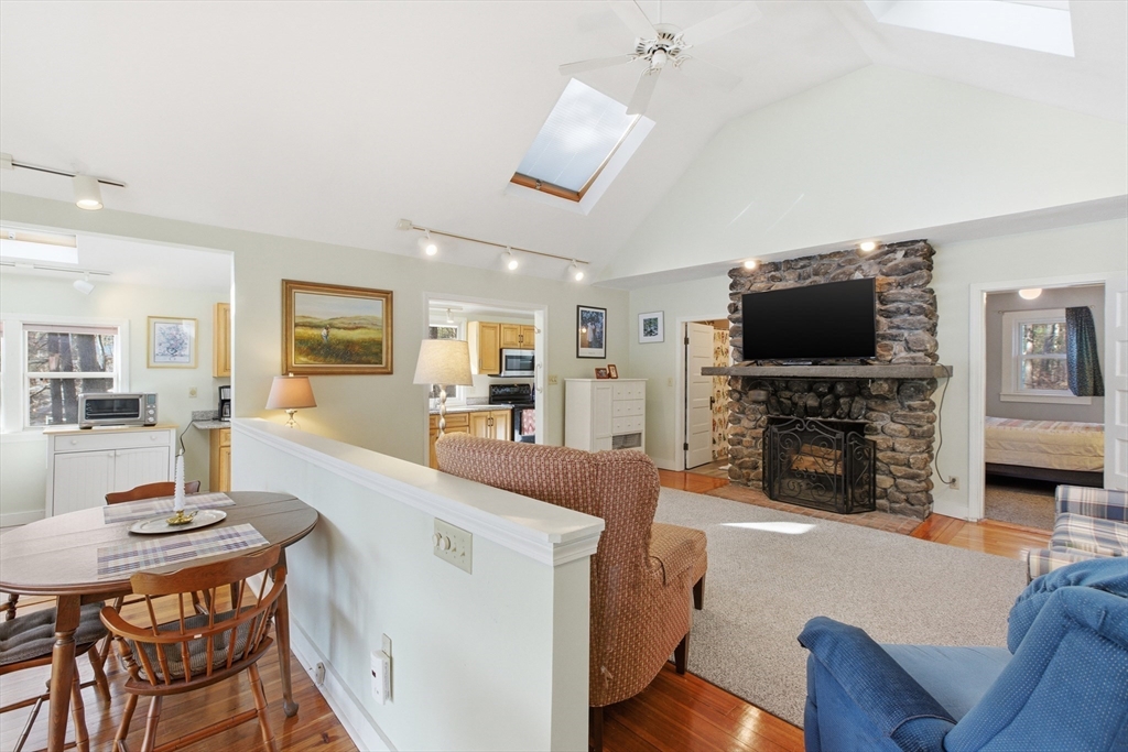 113 Hunter Avenue Hudson, MA 01749 - Photo 19 of 42