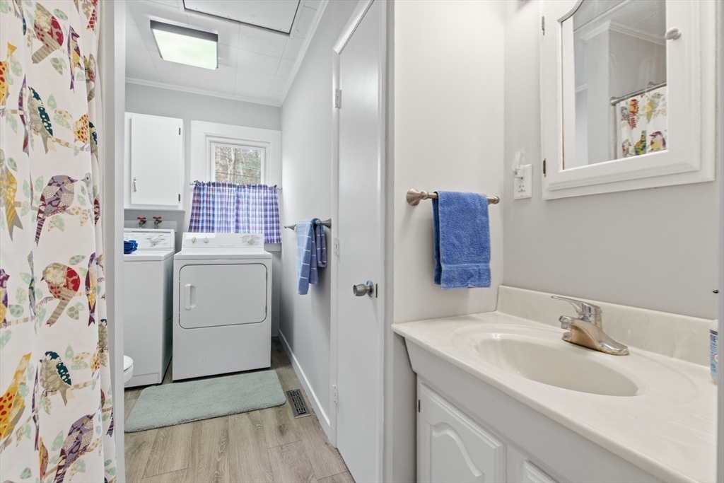 113 Hunter Avenue Hudson, MA 01749 - Photo 25 of 42