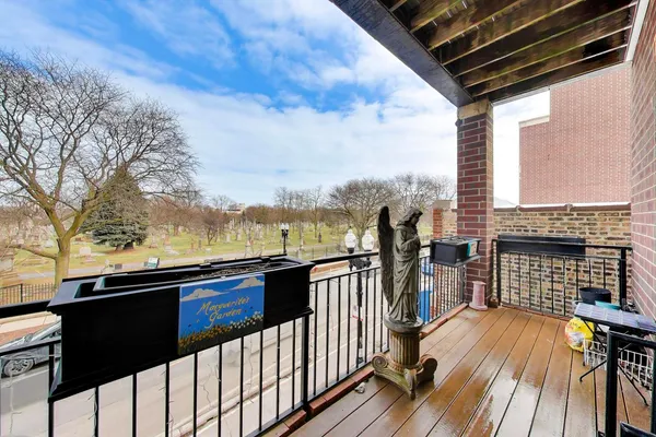 $231,750 | 4880 North Clark Street, Unit 2A, Chicago, IL 60640