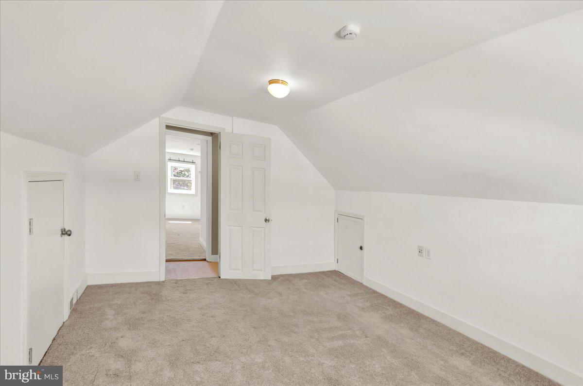 418 Egle Road Reading, PA 19601 - Photo 26 of 33 2nd Floor Bedroom 4