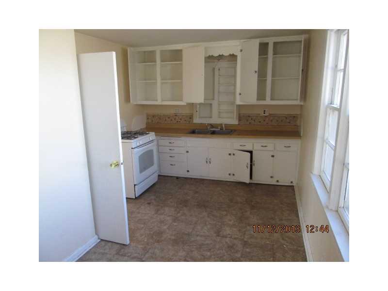 509 Andover Road Anderson, IN 46013 - Photo 3 of 6 Gallery Image 3