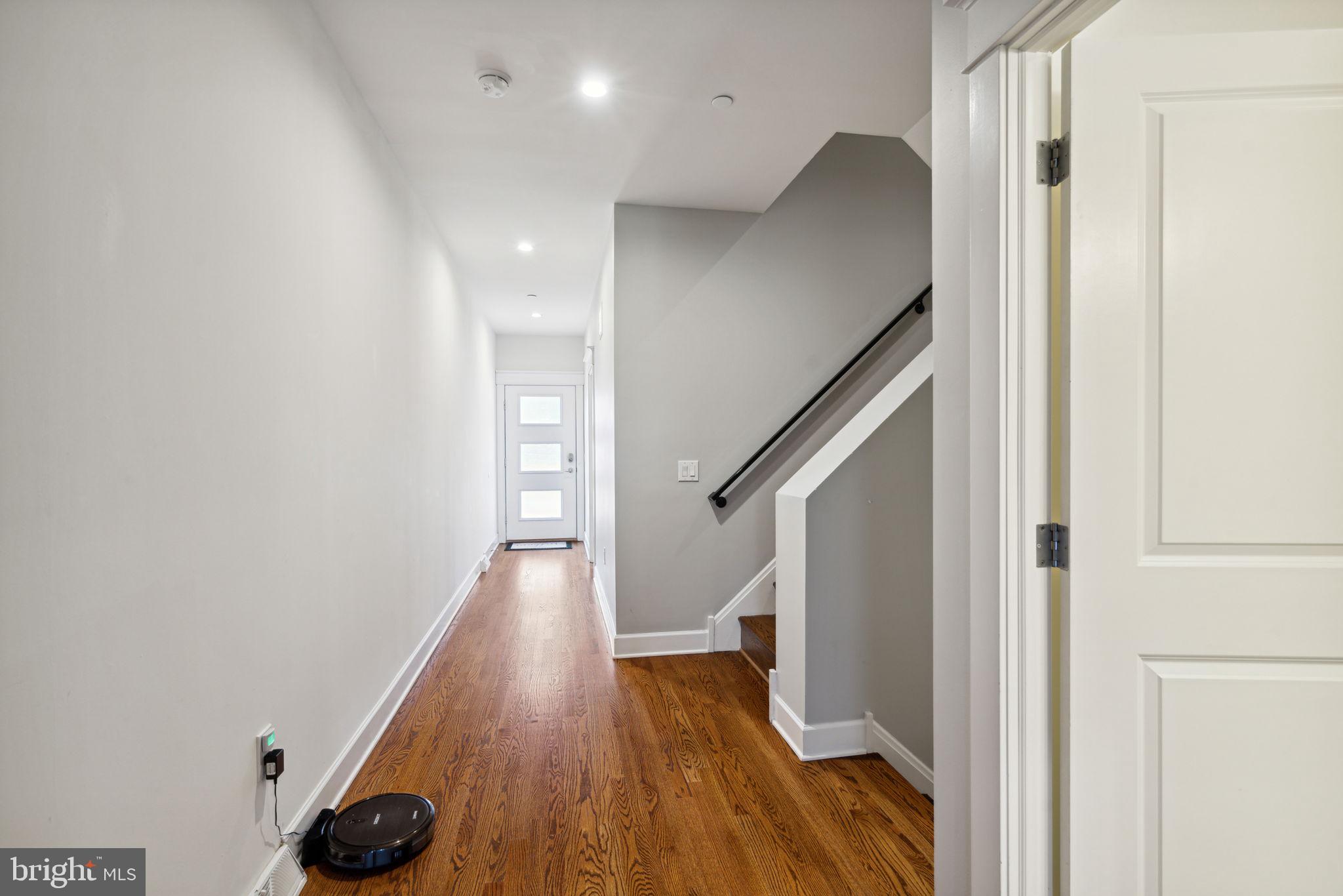 325 Wright Street Philadelphia, PA 19128 - Photo 7 of 20