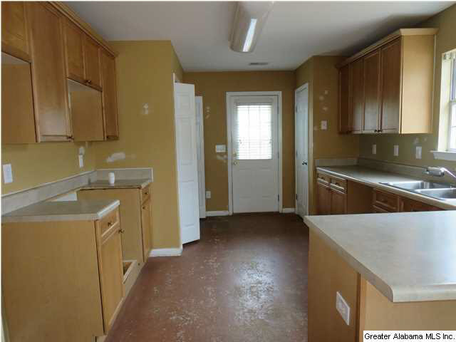 4045 Forest Lakes Road Sterrett, AL 35147 - Photo 4 of 13