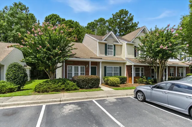 $268,000 | 500 Yellow Hawthorn Circle, Summerville, SC 29483