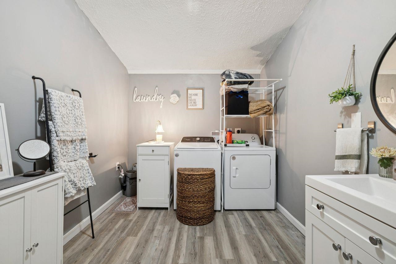 377 Smyth Road Manchester, NH 03104 - Photo 18 of 32