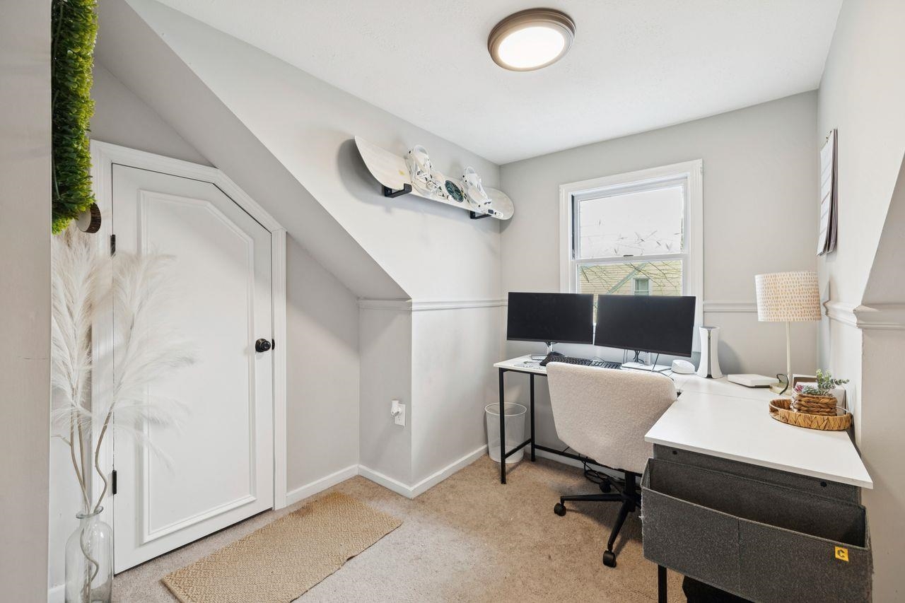 377 Smyth Road Manchester, NH 03104 - Photo 31 of 32