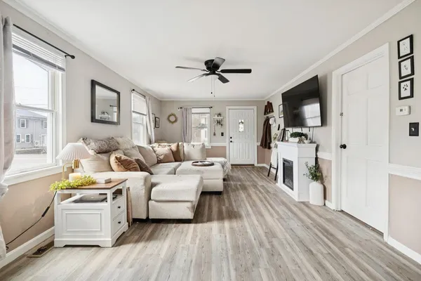 $474,900 | 377 Smyth Road, Manchester, NH 03104