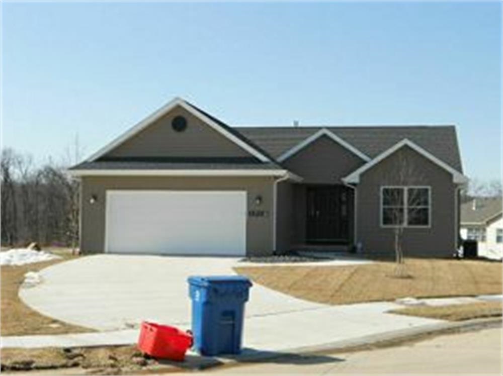 1716 Springbrook Court DeWitt, IA 52742 - Photo 1 of 1 Gallery Image 1