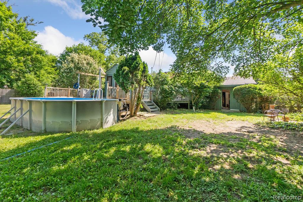 265 Airport Road Waterford, MI 48327 - Photo 39 of 47 Gallery Image 39