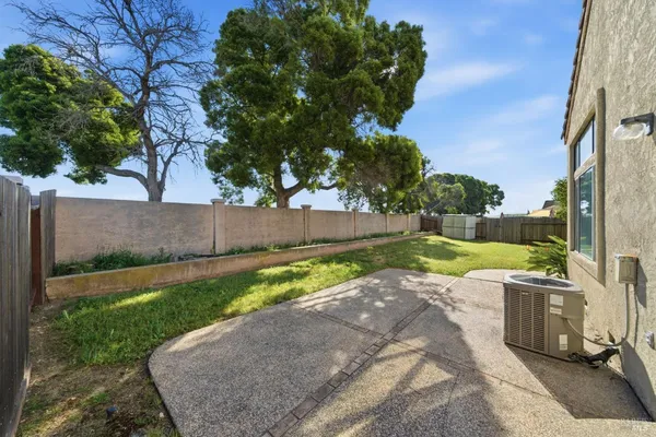 $480,000 | 372 Stamper Circle, Suisun City, CA 94585