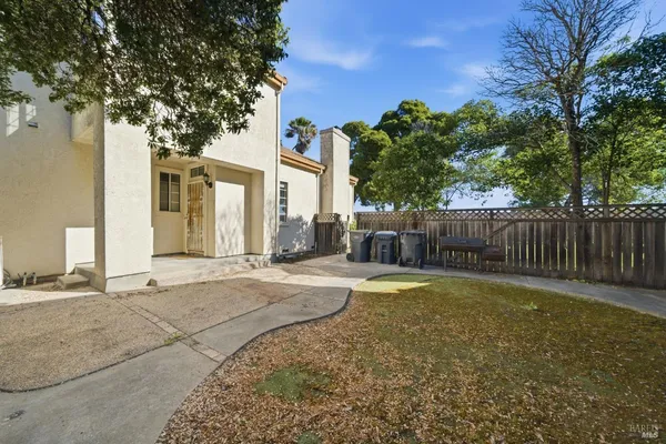 $480,000 | 372 Stamper Circle, Suisun City, CA 94585