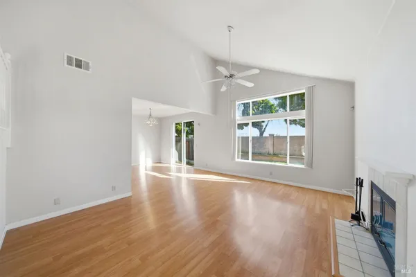 $480,000 | 372 Stamper Circle, Suisun City, CA 94585