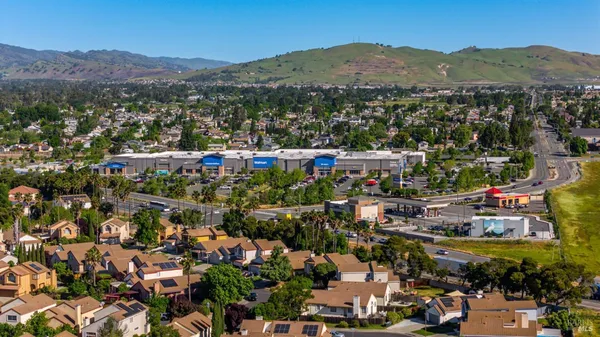 $480,000 | 372 Stamper Circle, Suisun City, CA 94585