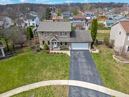 $574,900 | 308 Oakbrook Court, Bartlett, IL 60103