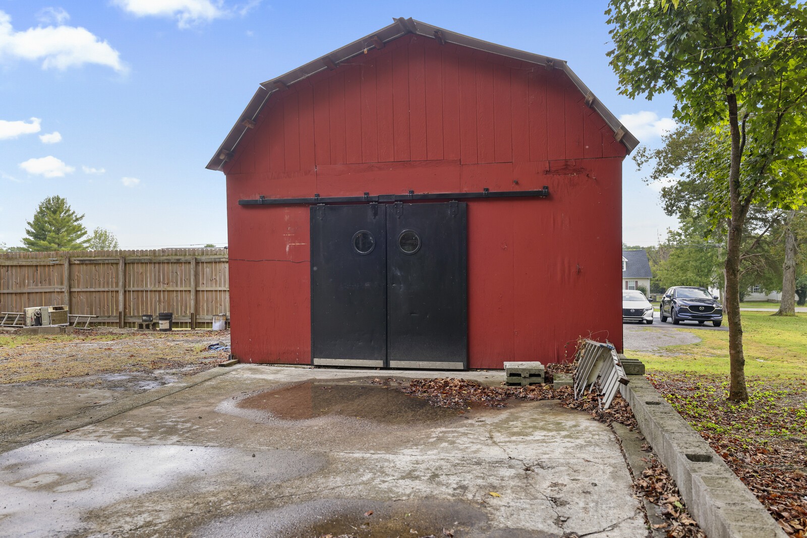 233 Rucker Road Murfreesboro, TN 37127 - Photo 44 of 55 a front view of a house with a yard