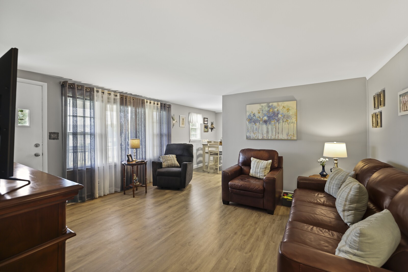 233 Rucker Road Murfreesboro, TN 37127 - Photo 9 of 55 a living room with furniture and a large window