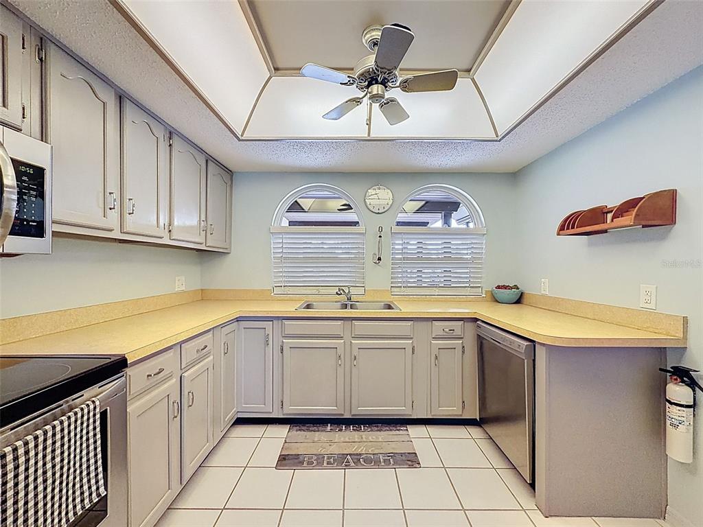 9127 Lingrove Road Weeki Wachee, FL 34613 - Photo 26 of 91