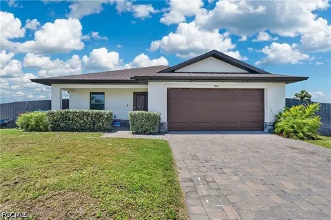 $285,000 | 3903 Northwest 38th Street, Cape Coral, FL 33993