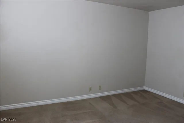 $1,000 | 4310 Sandy River Drive, Unit 58, Las Vegas, NV 89103