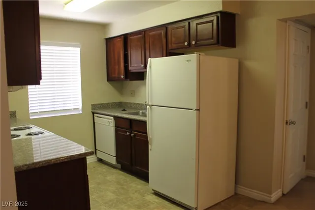 $1,000 | 4310 Sandy River Drive, Unit 58, Las Vegas, NV 89103