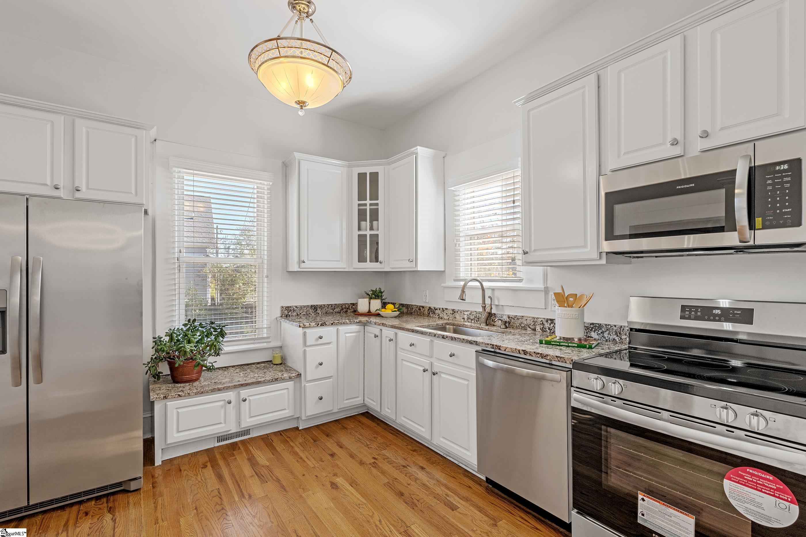 511 Anderson Street Greenville, SC 29601 - Photo 14 of 34